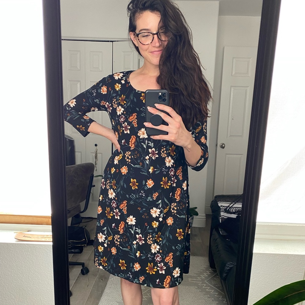 Super soft long sleeve black floral dress M